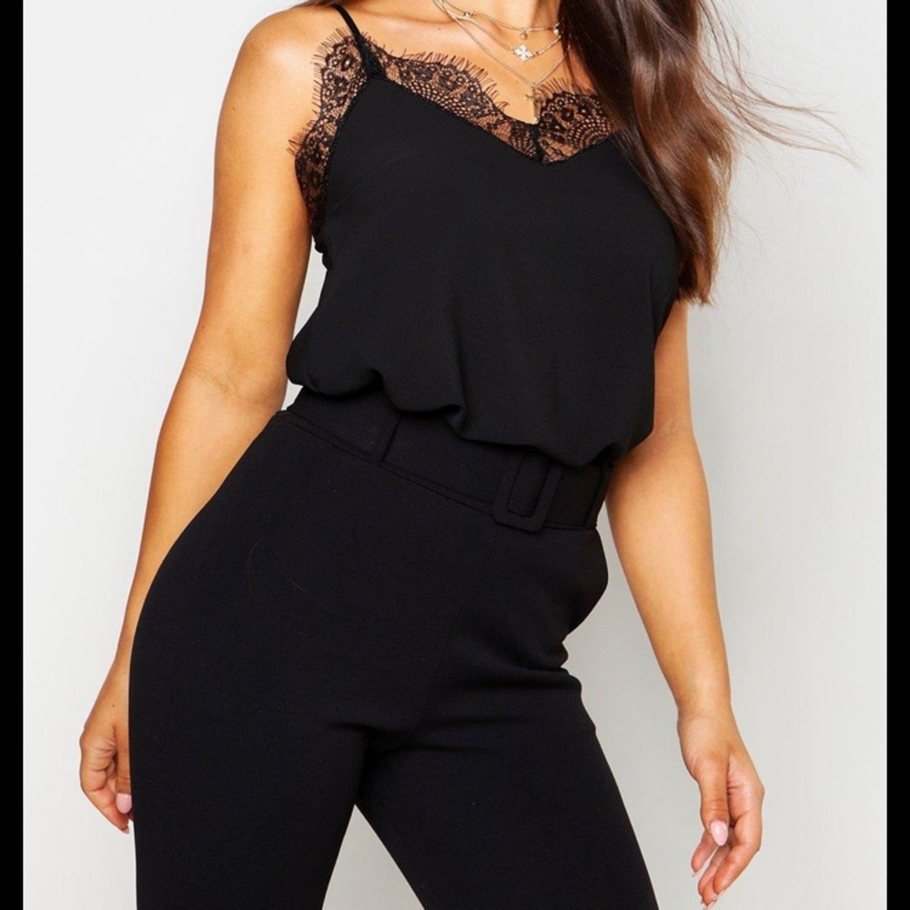 4/$25 Boohoo Tank Top with Lace